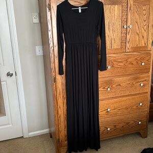 Long black lite weight stretchy dress